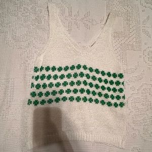 Clover knitted vest